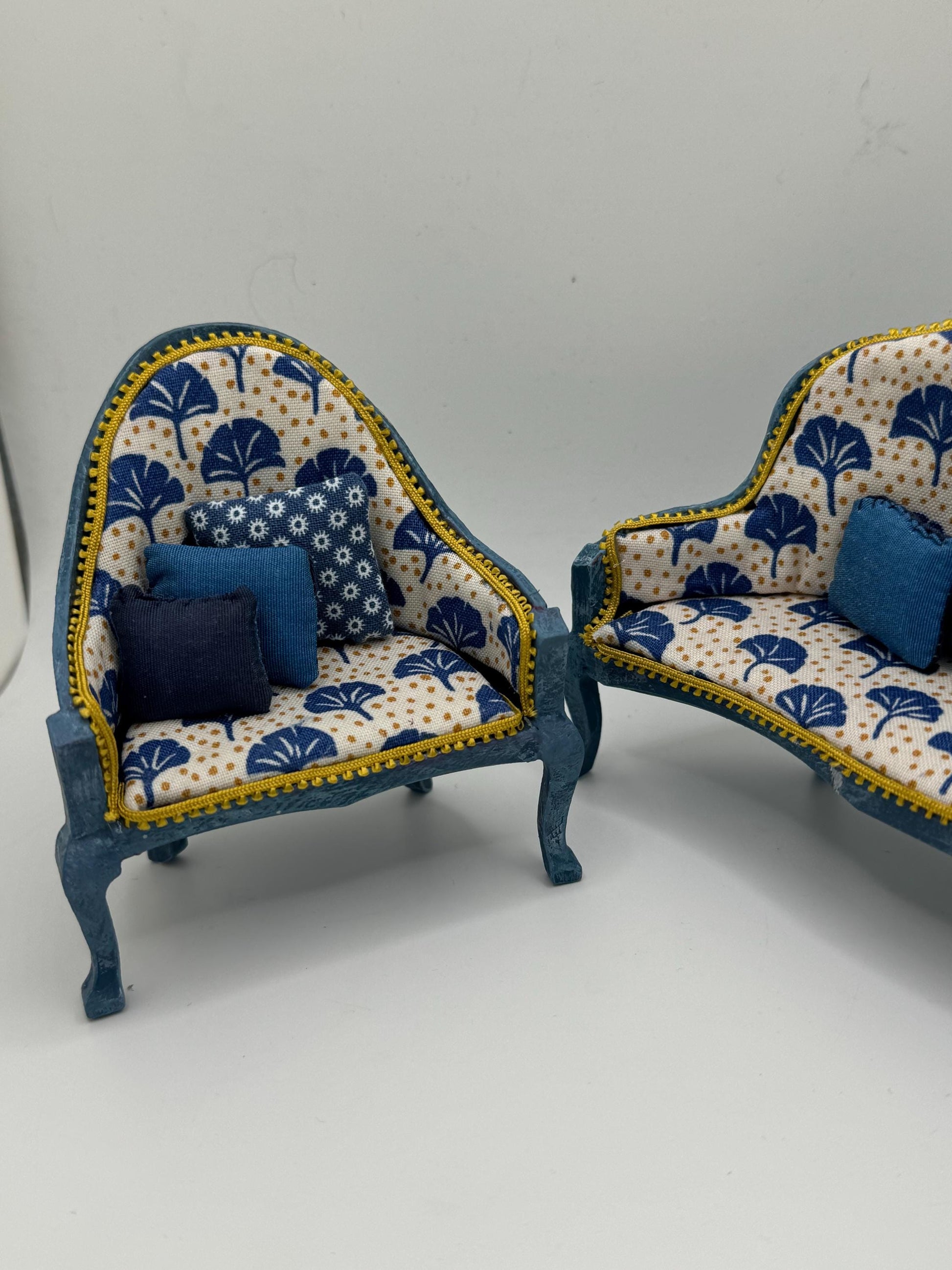 Dolls House Miniatures - 1/12 Elegant Sofa and chair set - Liberty fabric