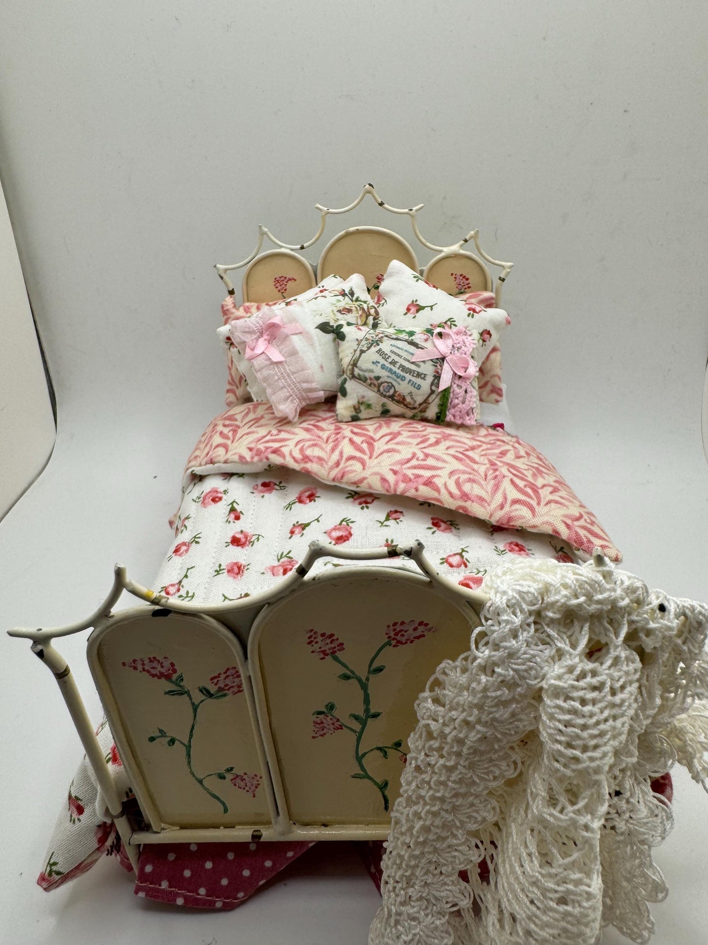 Dolls House Dressed 1/12th Vintage Shabby Chic Metal bed - Francesca