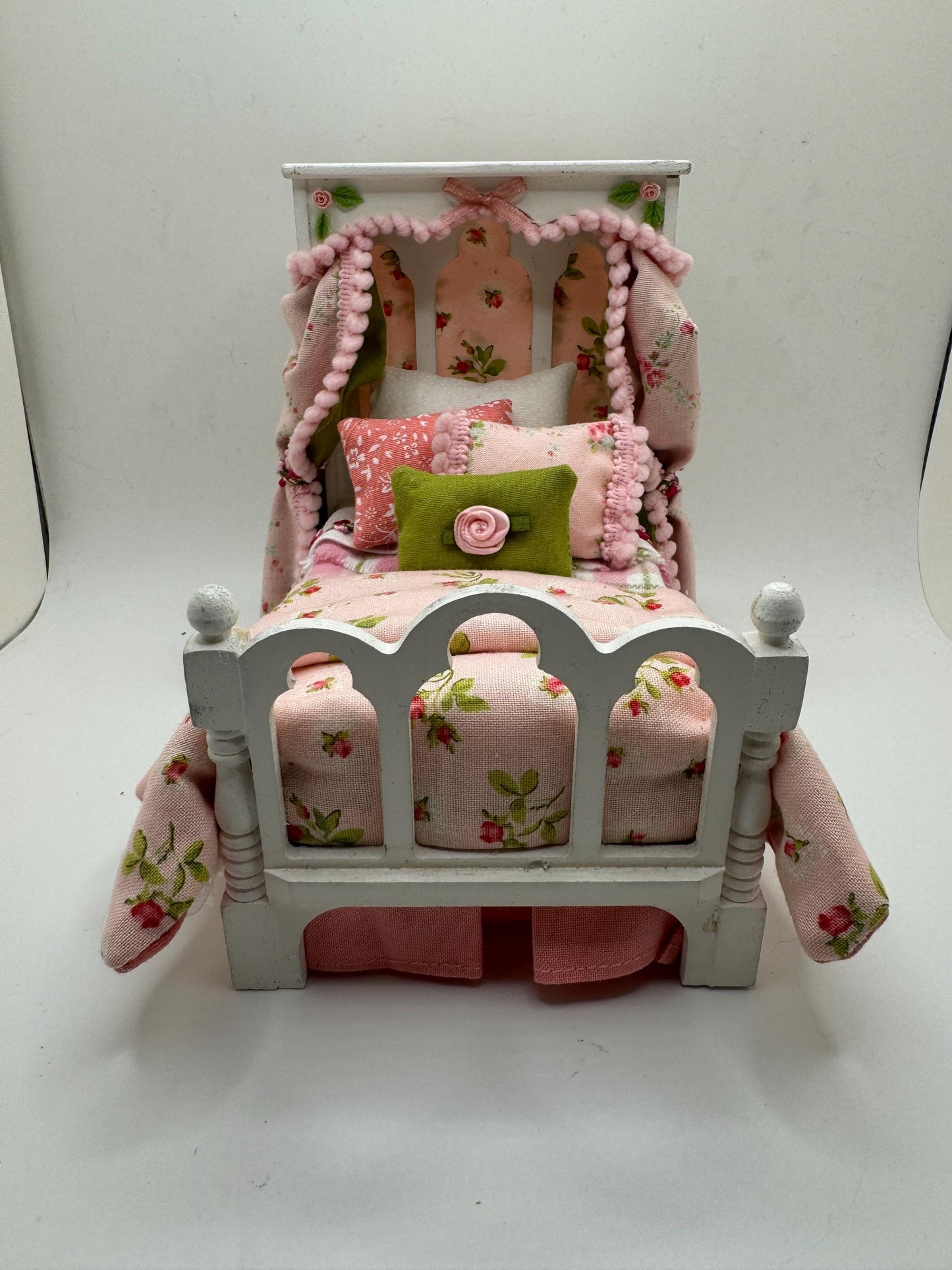 Dolls House Luxury Dressed 1/12th - 1:12 - 1 inch scale Hand Dressed child’s half tester bed - Amelia