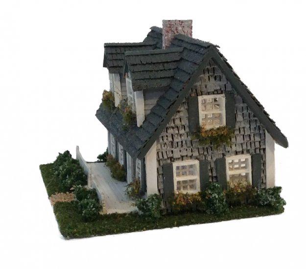 Hart’s Desire Miniatures - 1:144 1/144th micro scale house kit - 3/4 Cape Cod House
