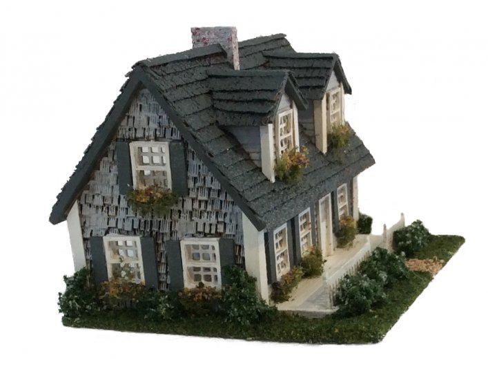 Hart’s Desire Miniatures - 1:144 1/144th micro scale house kit - 3/4 Cape Cod House