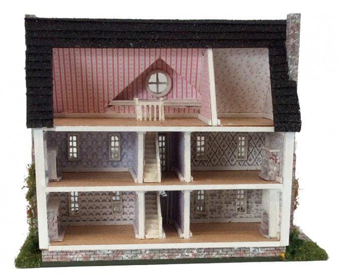 Hart’s Desire Miniatures - 1:144 1/144th micro scale house kit - Classic Colonial Style House