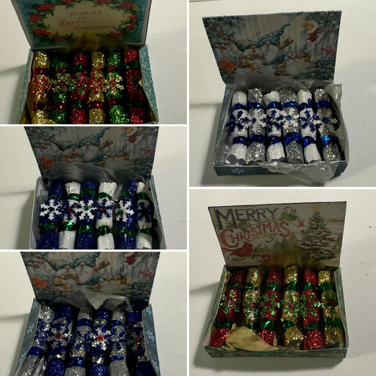 DOLLS HOUSE MINIATURES - 1/12th scale (1 inch) christmas crackers in box  (6 options)