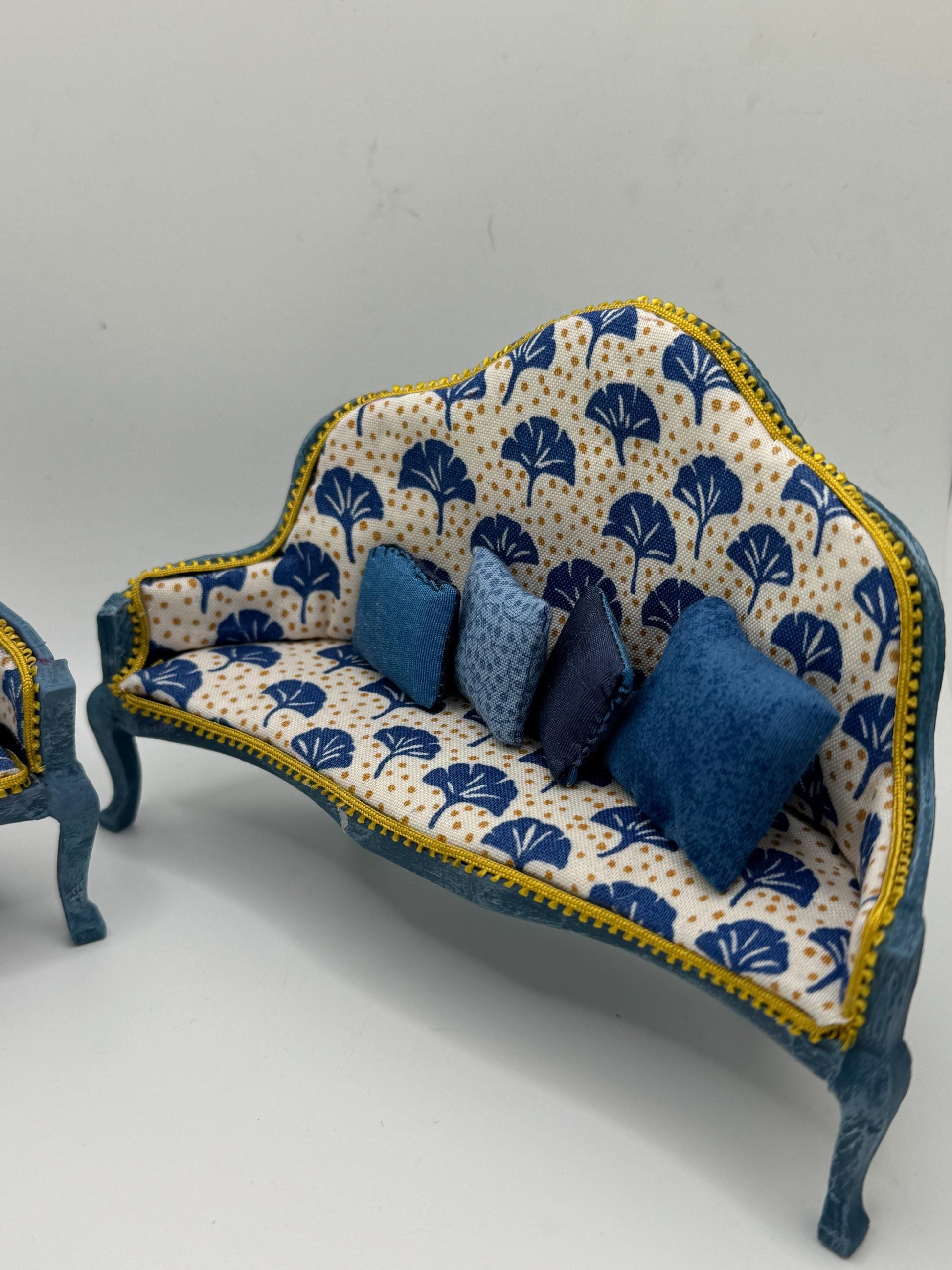 Dolls House Miniatures - 1/12 Elegant Sofa and chair set - Liberty fabric
