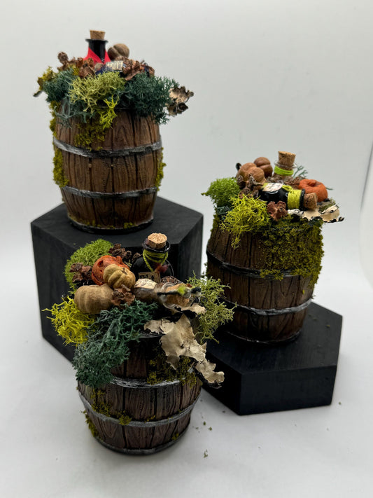 Dolls House Miniatures - 1/12 Spooky Barrel x1
