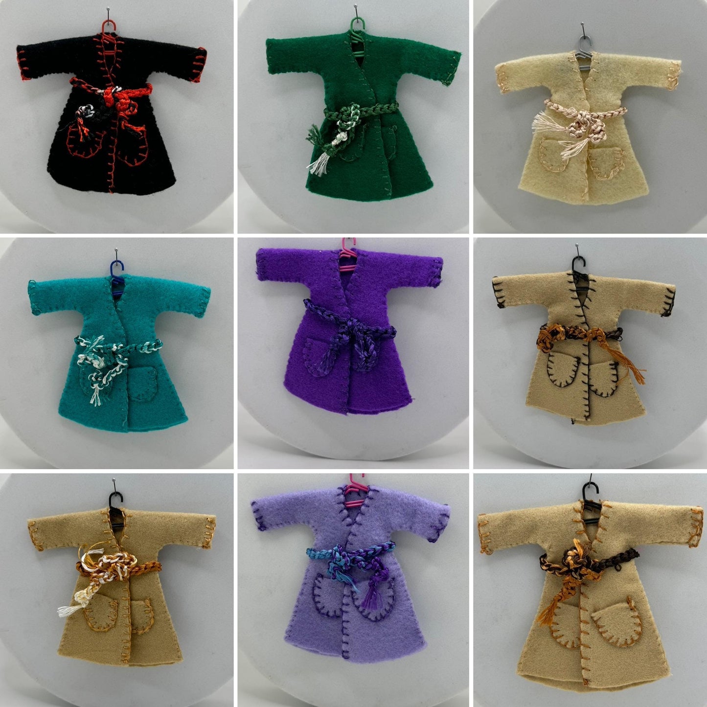 Dolls House 1/12th Dressing Gown (x1)