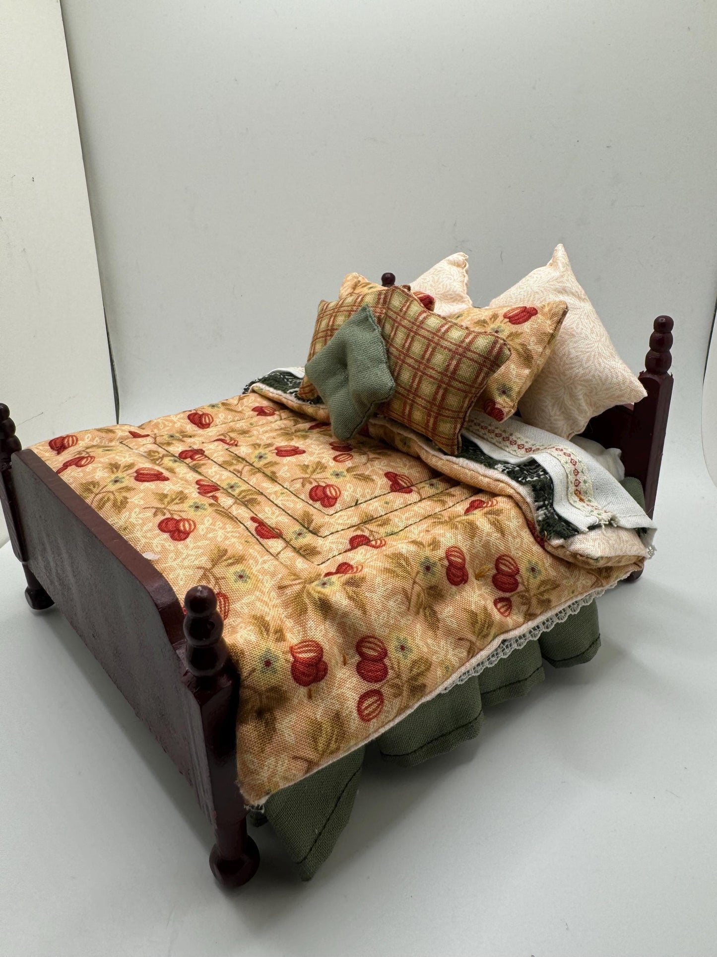 Dolls House Dressed 1/12th Double Bed - Annie