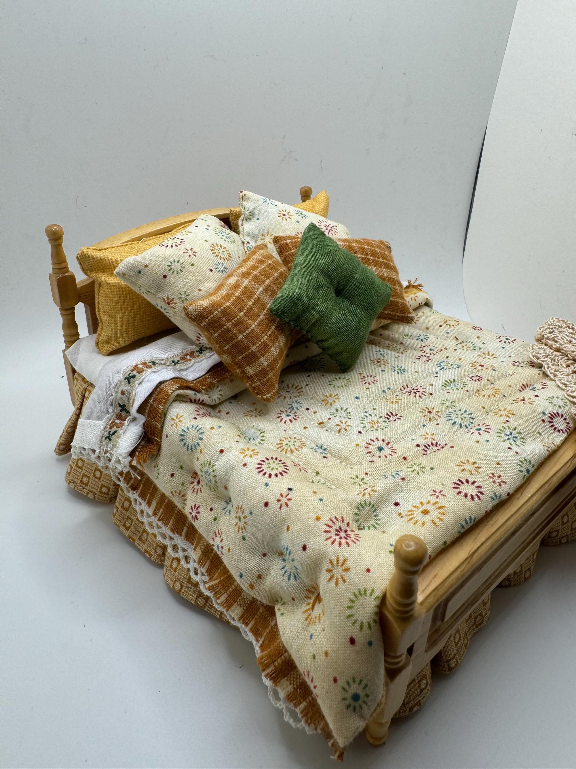 Dolls House Dressed 1/12th Double Bed - Sandy