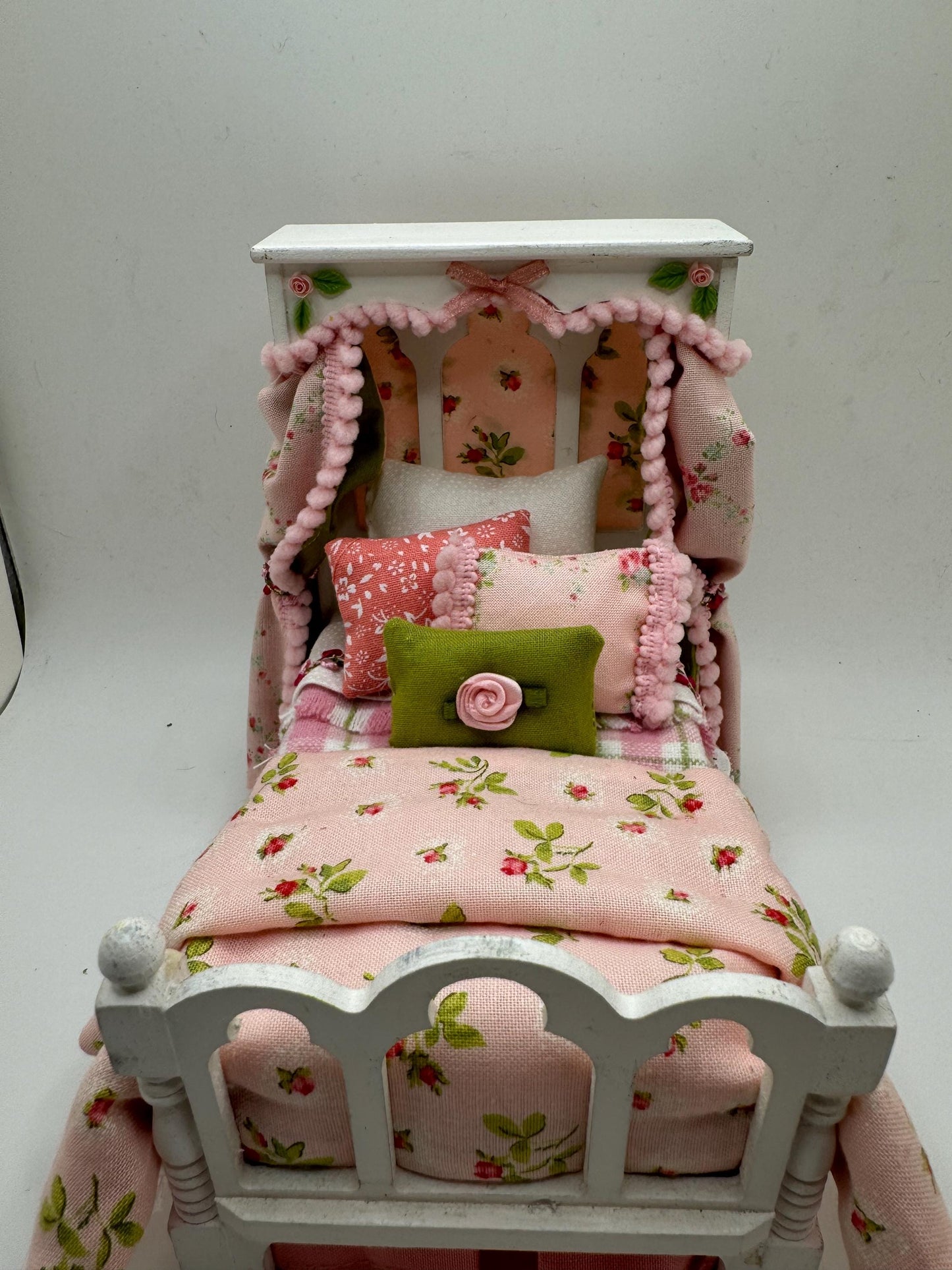 Dolls House Luxury Dressed 1/12th - 1:12 - 1 inch scale Hand Dressed child’s half tester bed - Amelia