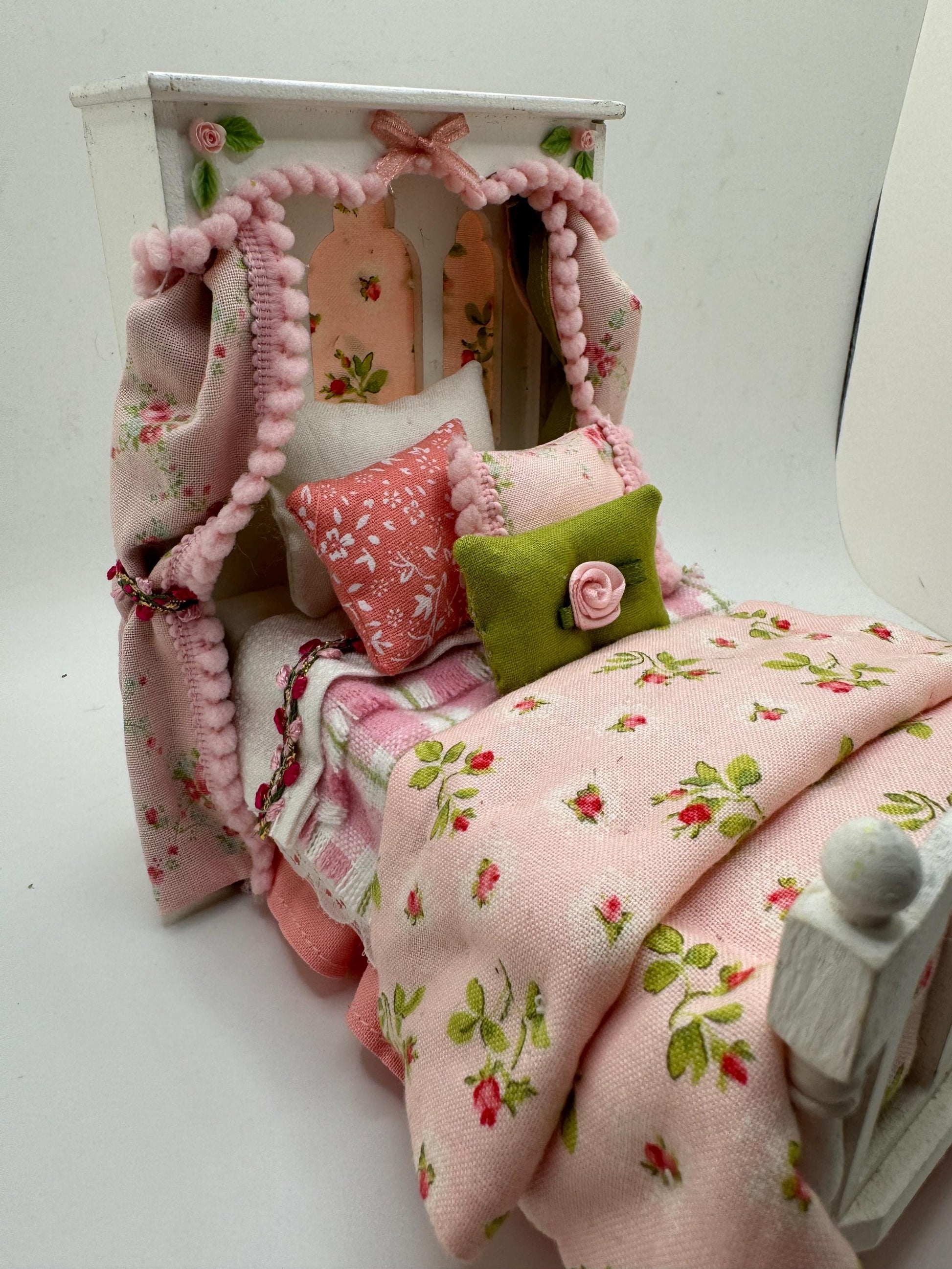 Dolls House Luxury Dressed 1/12th - 1:12 - 1 inch scale Hand Dressed child’s half tester bed - Amelia