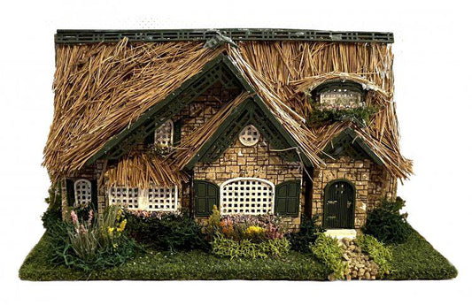Hart’s Desire Miniatures - 1:144 1/144th micro scale house kit - Emerie Cottage