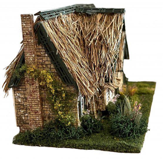 Hart’s Desire Miniatures - 1:144 1/144th micro scale house kit - Emerie Cottage