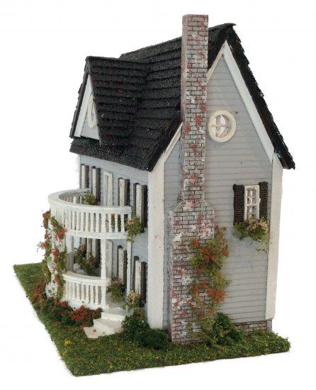 Hart’s Desire Miniatures - 1:144 1/144th micro scale house kit - Classic Colonial Style House