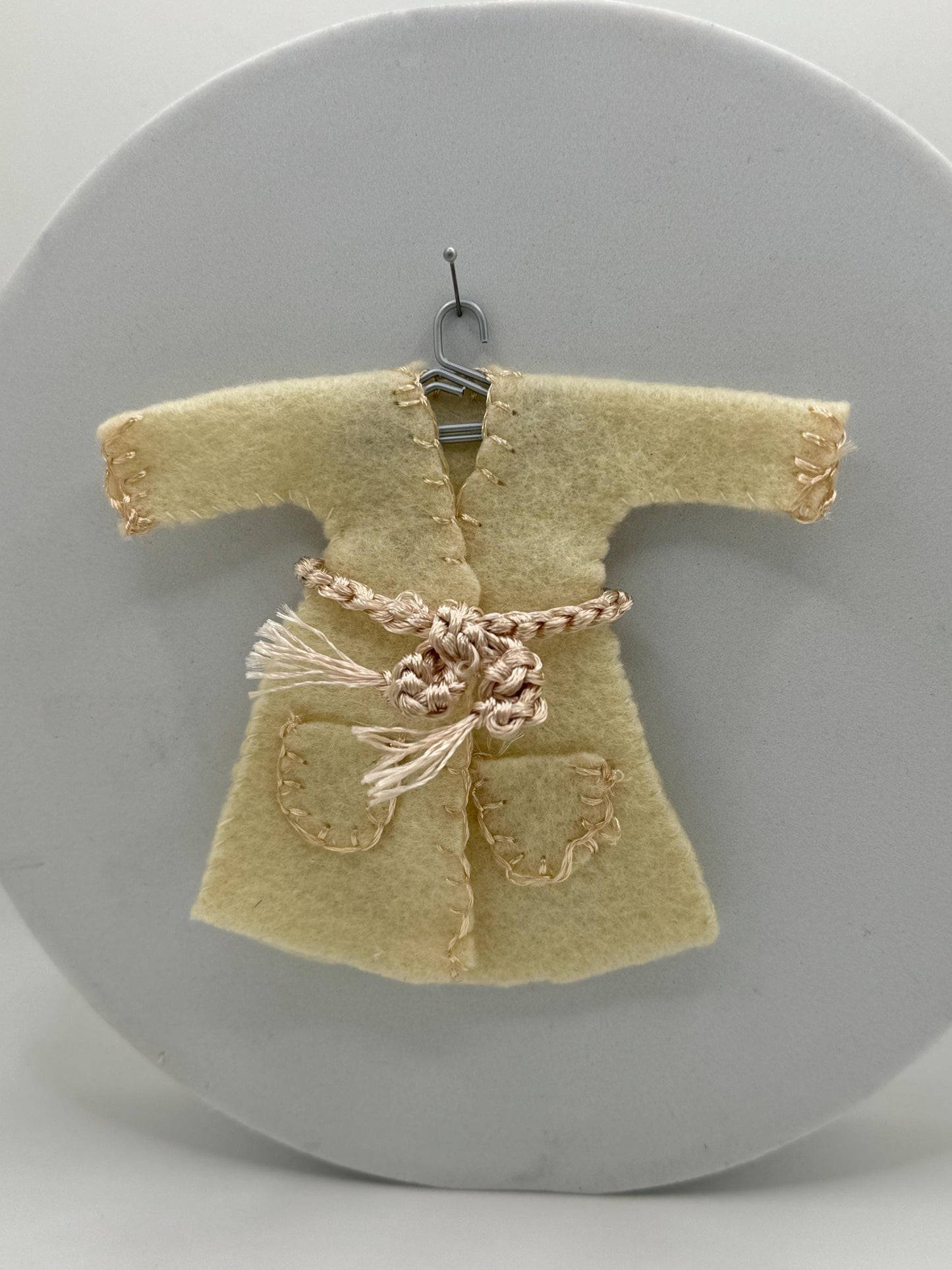 Dolls House 1/12th Dressing Gown (x1)