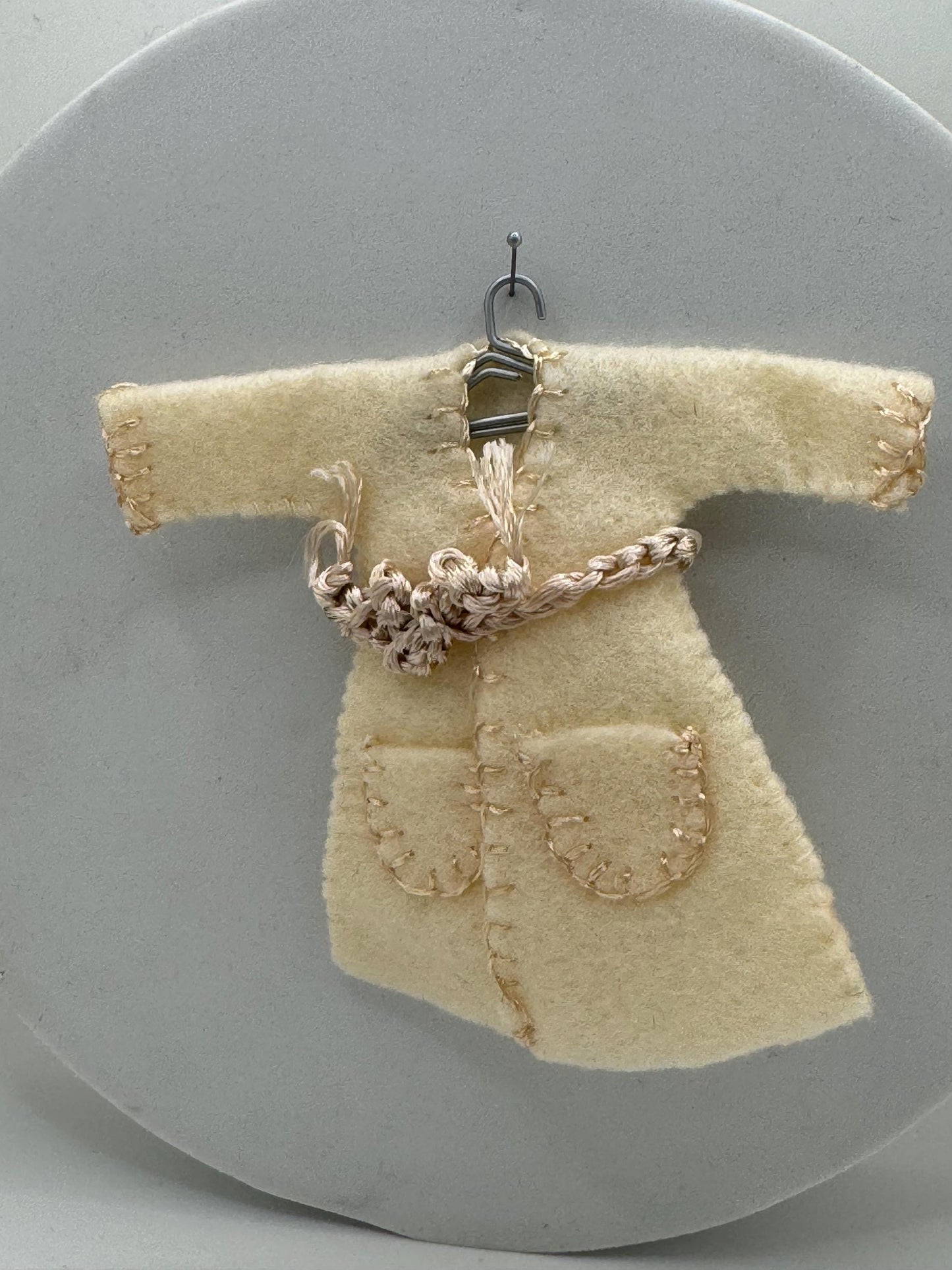 Dolls House 1/12th Dressing Gown x1