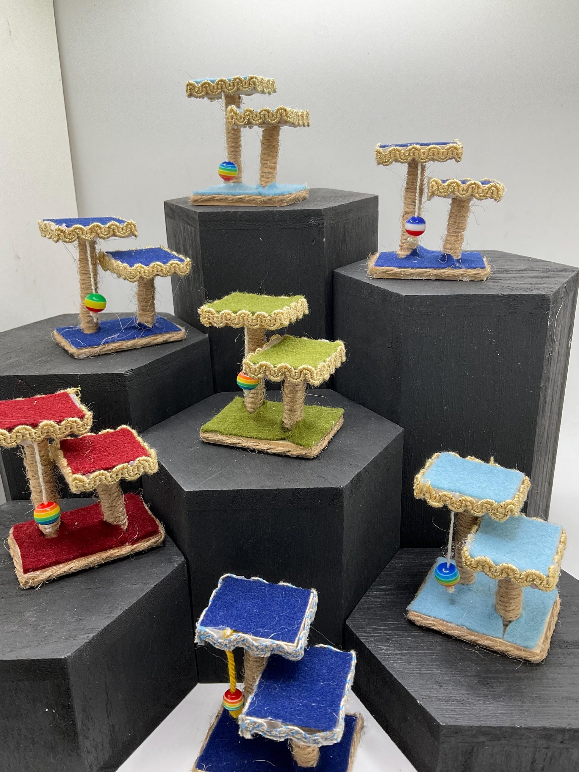 Dolls House Miniatures Cat tower toy x1