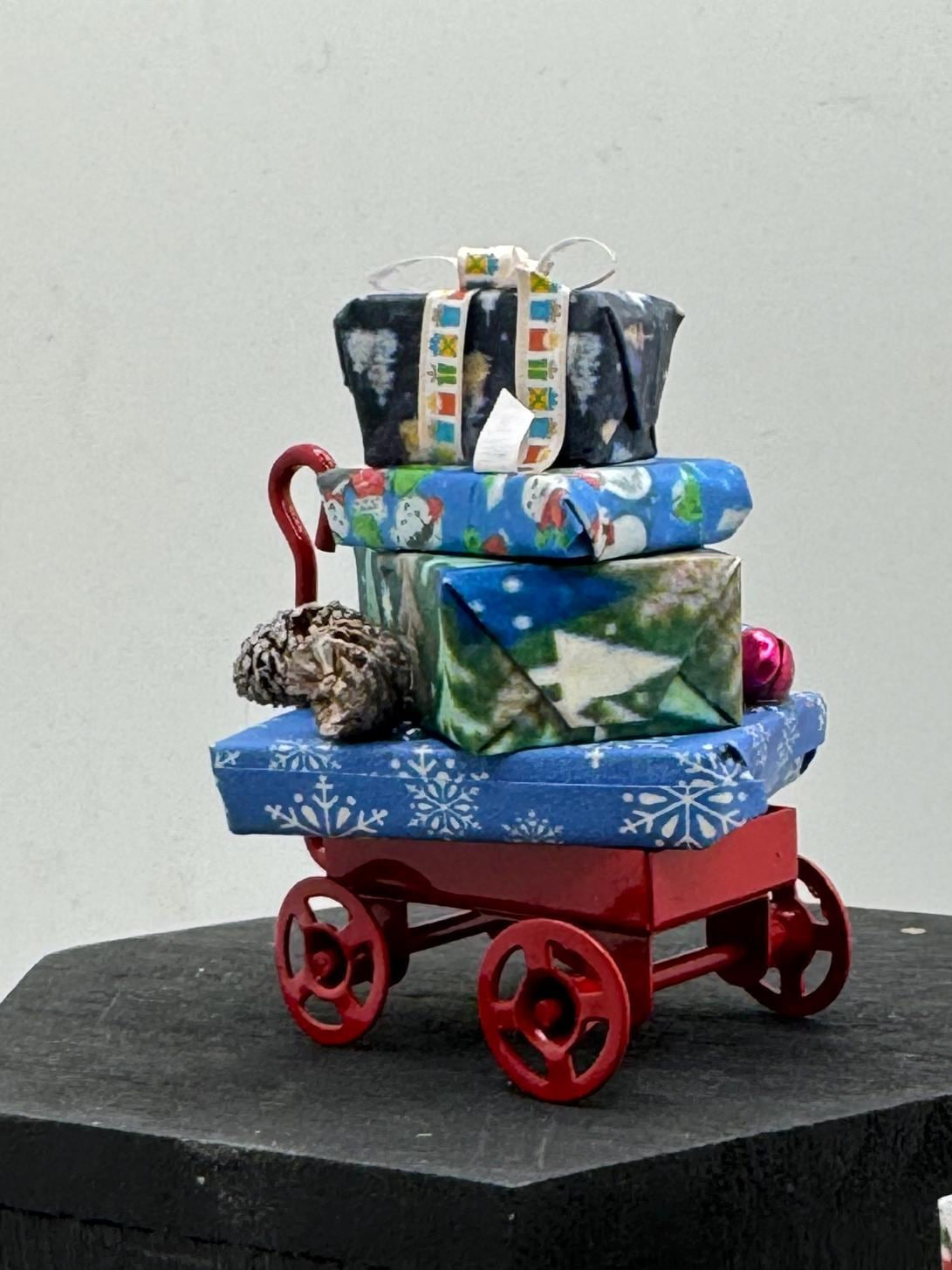 Dolls House Miniatures - Christmas present stack on cart x1