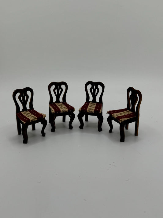 DOLLS HOUSE MINIATURES -   1/24th / 1:24th / Half Inch Scale  s/4 dining chairs