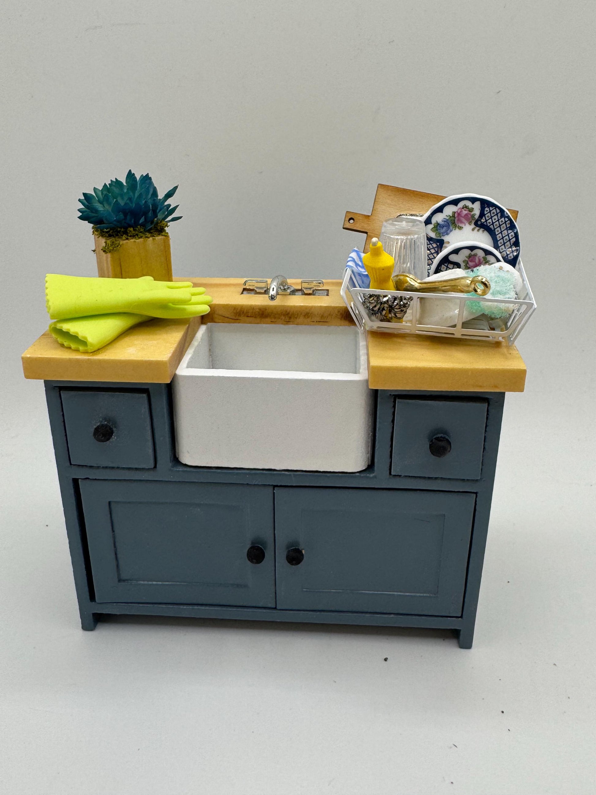 Dolls House Miniatures - 1/12 Kitchen Sink Counter