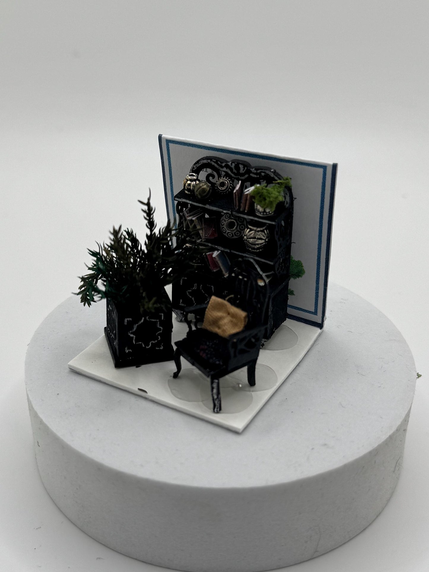 Dolls House 1/48th / 1:48 /Quarter Scale - Conservatory /Garden Room furniture