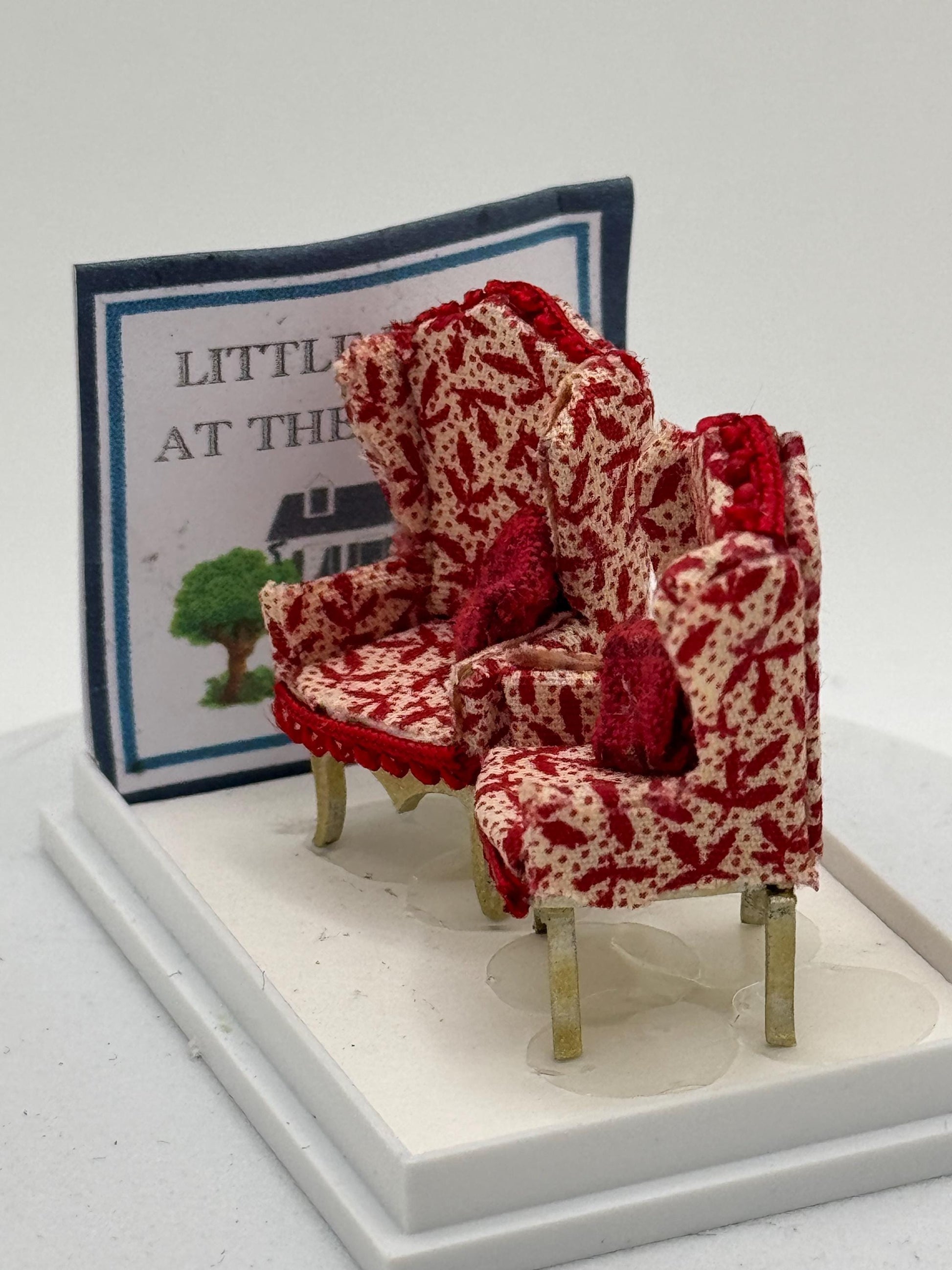 Dolls House 1/48th / 1:48 /  Quarter Scale  Desk and Chair