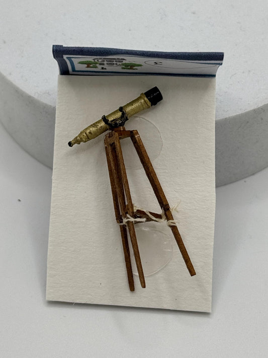 Dolls House 1/48th / 1:48 /Quarter Scale - Telescope