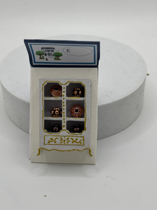 Dolls House 1/48th / 1:48 / Display Cabinet