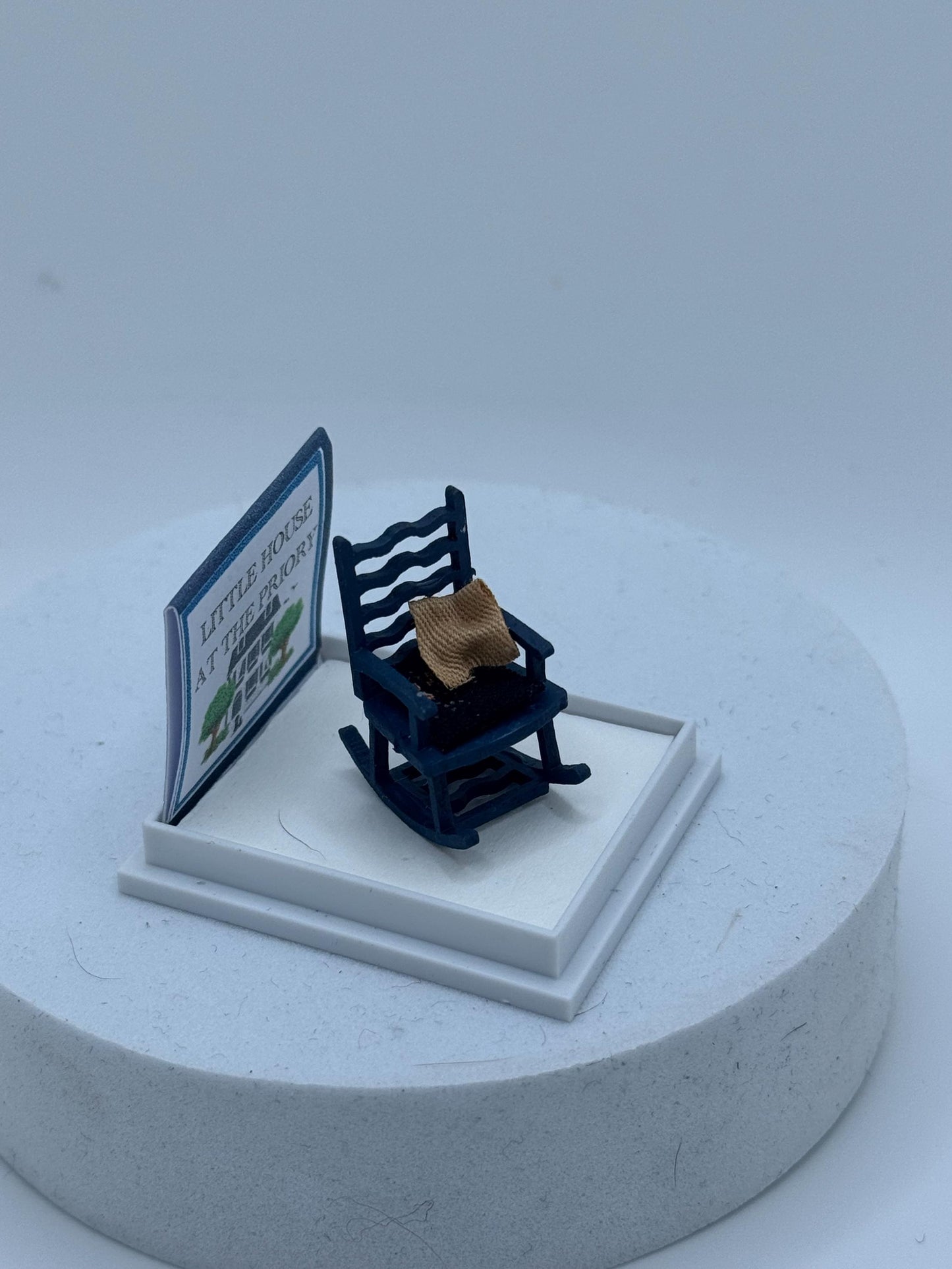 Dolls House 1/48th / 1:48 /Quarter Scale - rocking chair