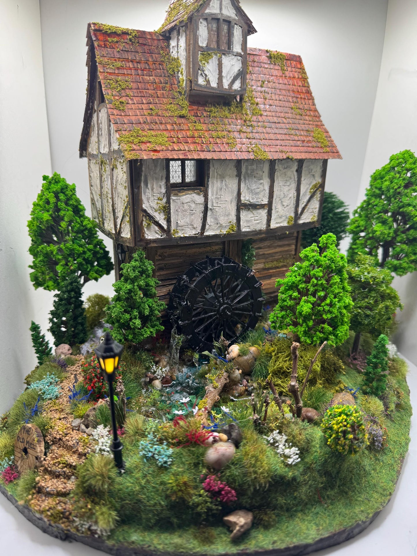 Dolls House Miniatures ( 1/48th - 1:48th - 1/4" - Quarter Inch Scale ) The Old Mill - OOAK