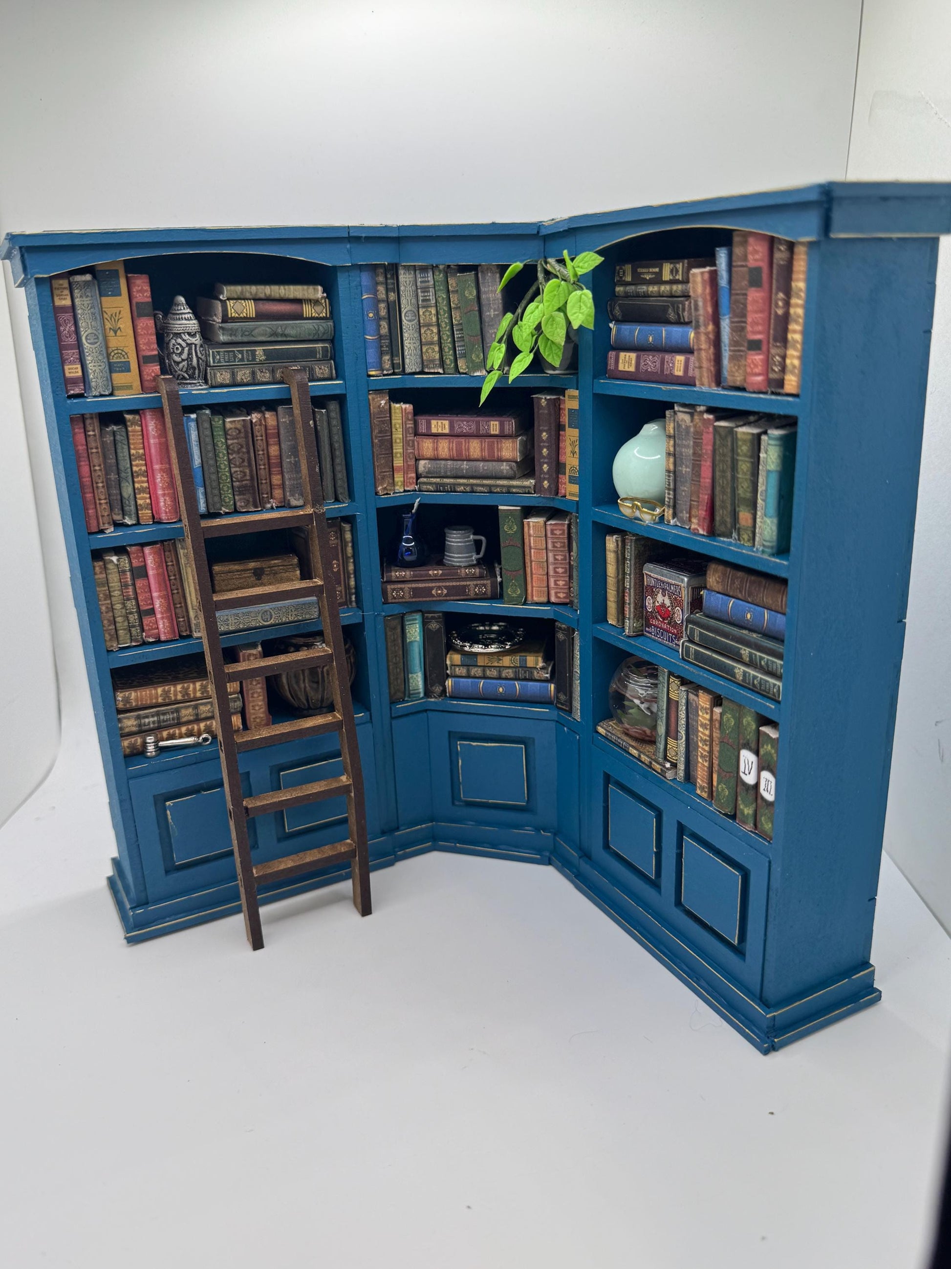 Dolls House Miniatures - 1/12th Peacock Blue Corner Bookshelf / Bookcase