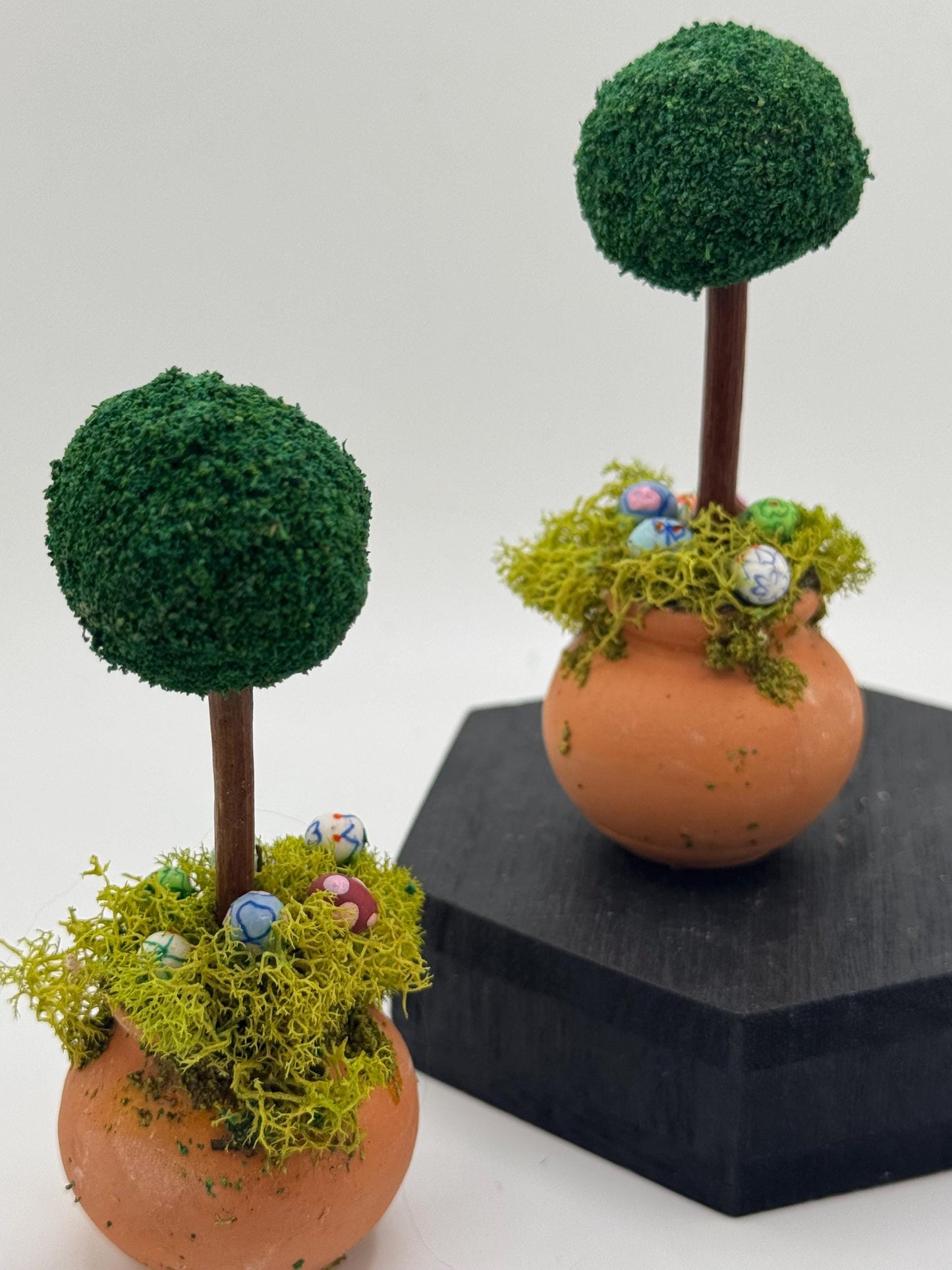 Dolls House Miniatures - Easter topiary Planter x1