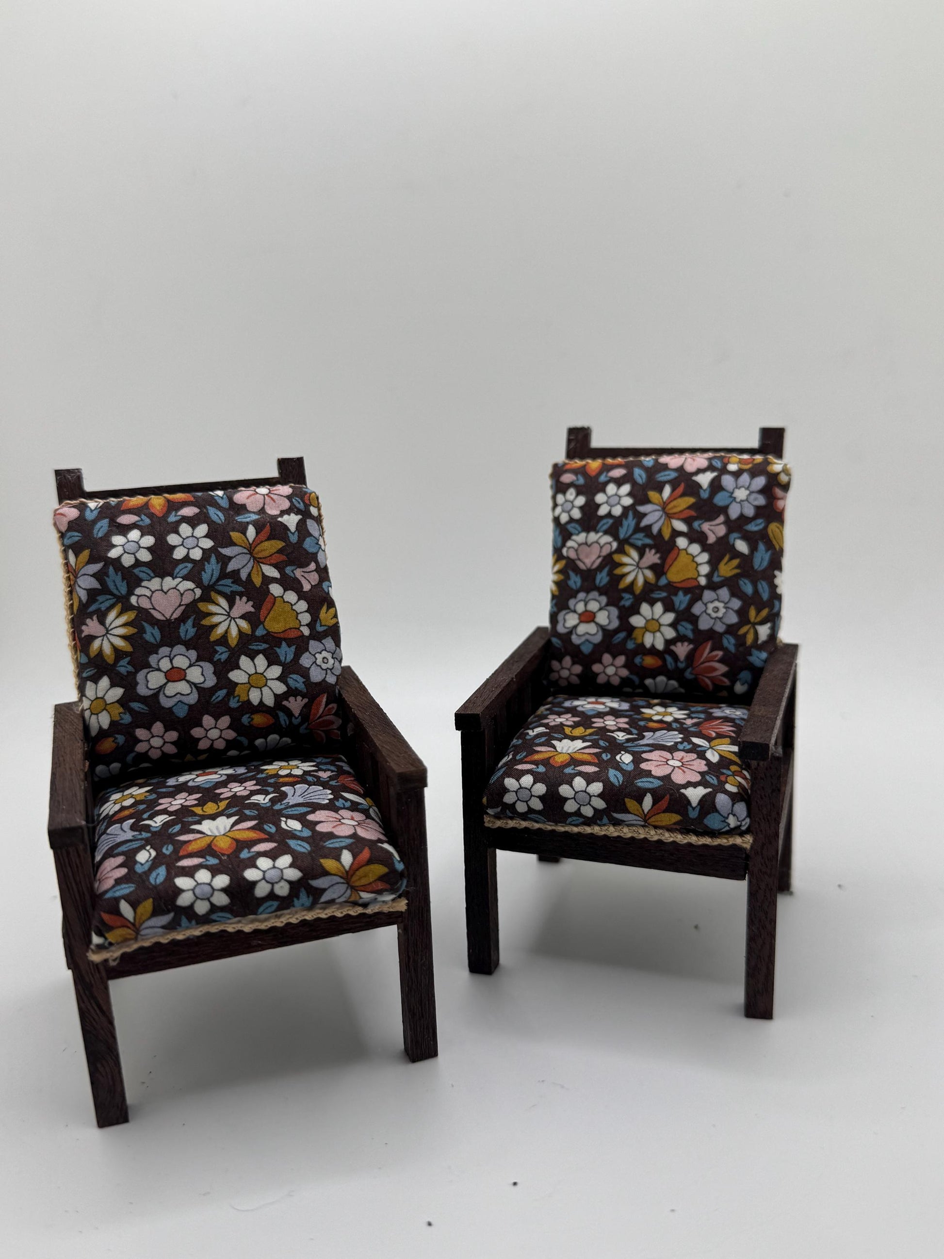 Dolls House Miniatures - 1/12 Arts and Crafts Chairs - Liberty fabric x1 chair