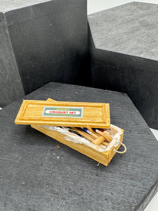 Dolls House Miniatures - 1/24th / 1:24 / Quarter Inch Scale croquet set