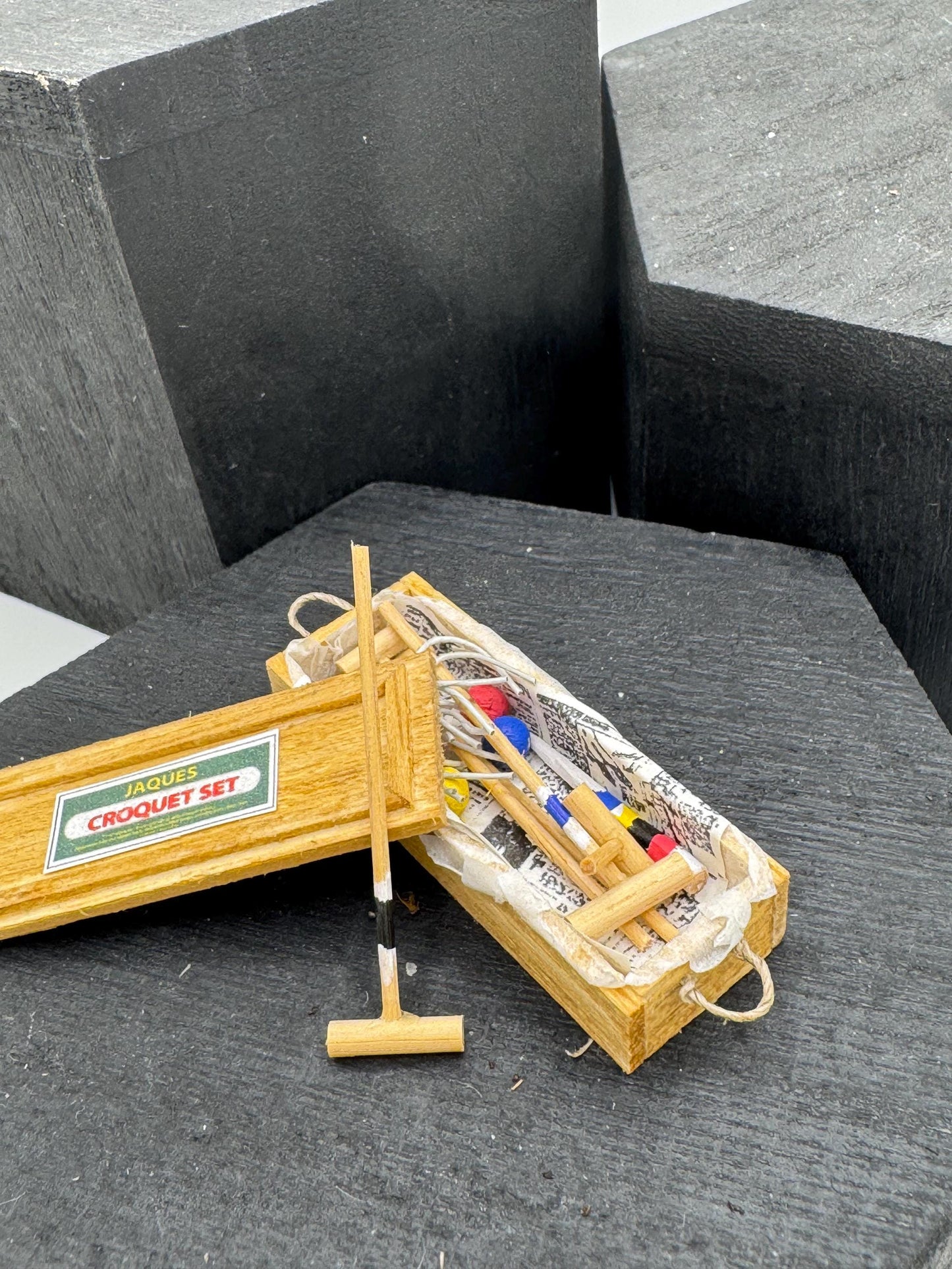 Dolls House Miniatures - 1/24th / 1:24 / Quarter Inch Scale croquet set