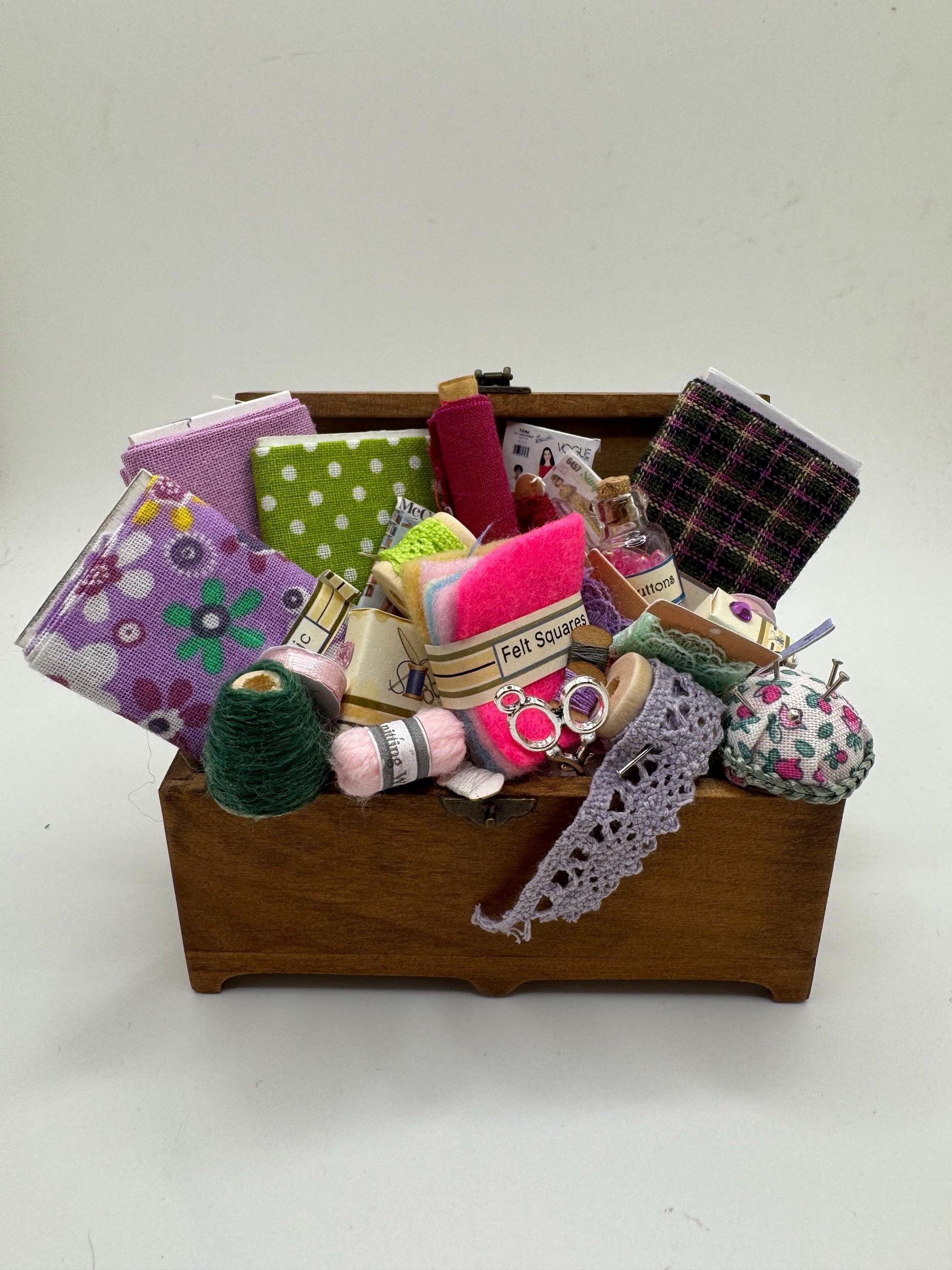 Dolls House Miniatures - 1/12th  Haberdashery chest / box  x 1