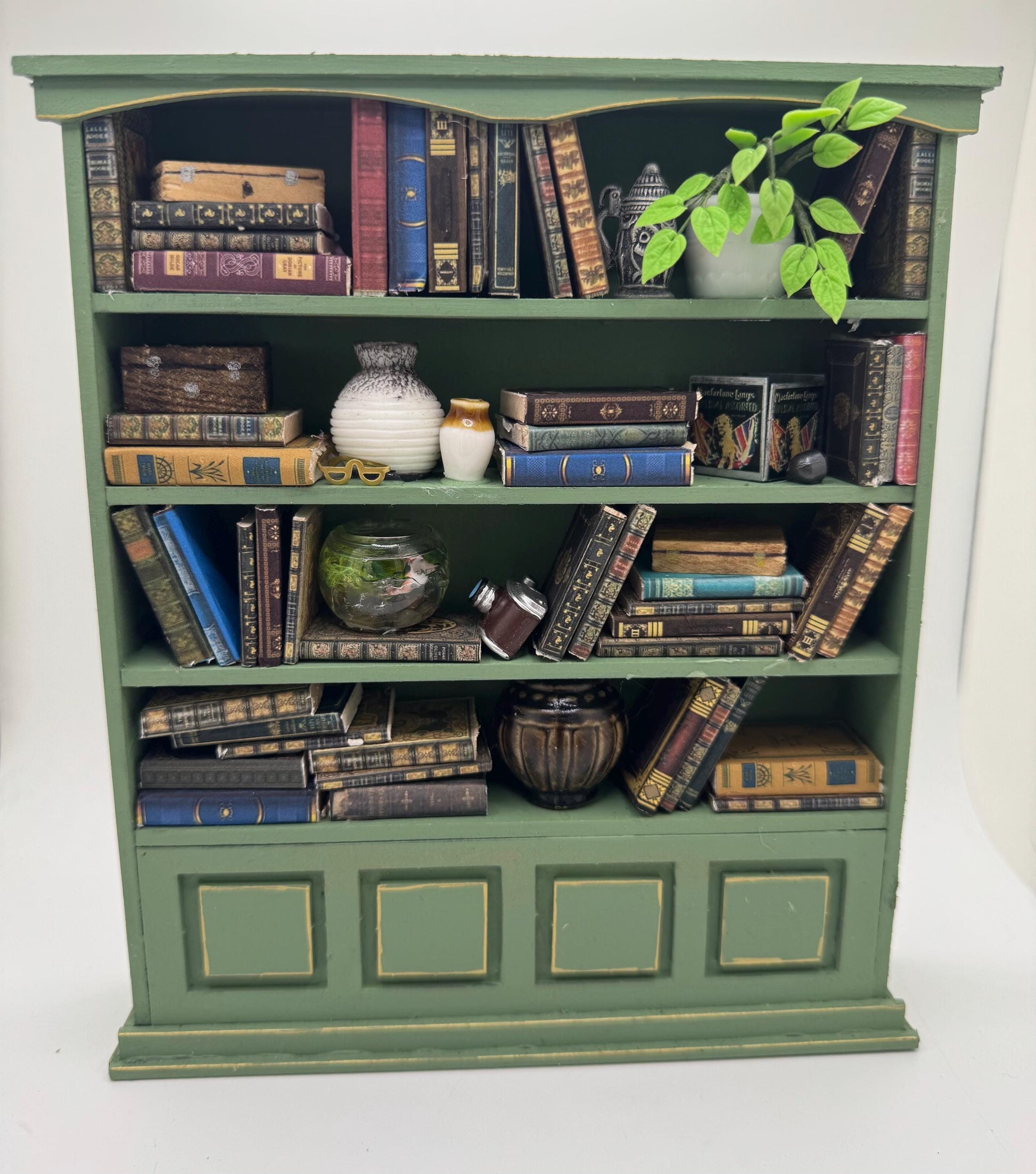 Dolls House Miniatures - 1/12th Cotswold Green  Bookshelf / Bookcase