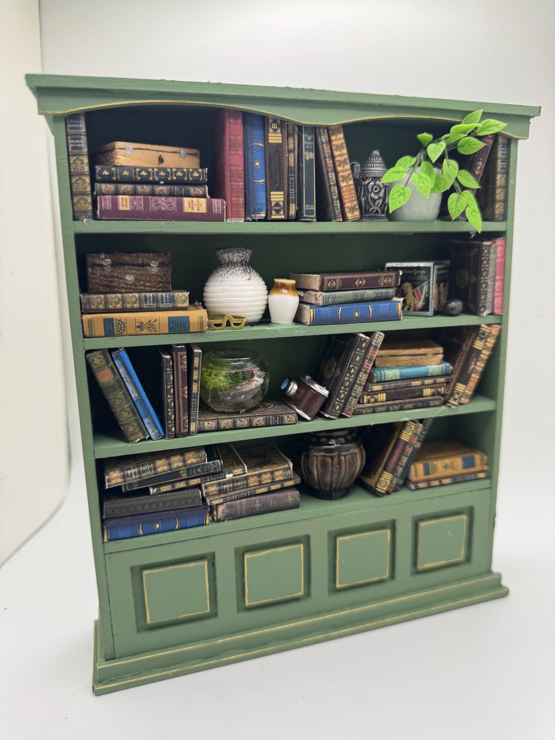 Dolls House Miniatures - 1/12th Cotswold Green  Bookshelf / Bookcase