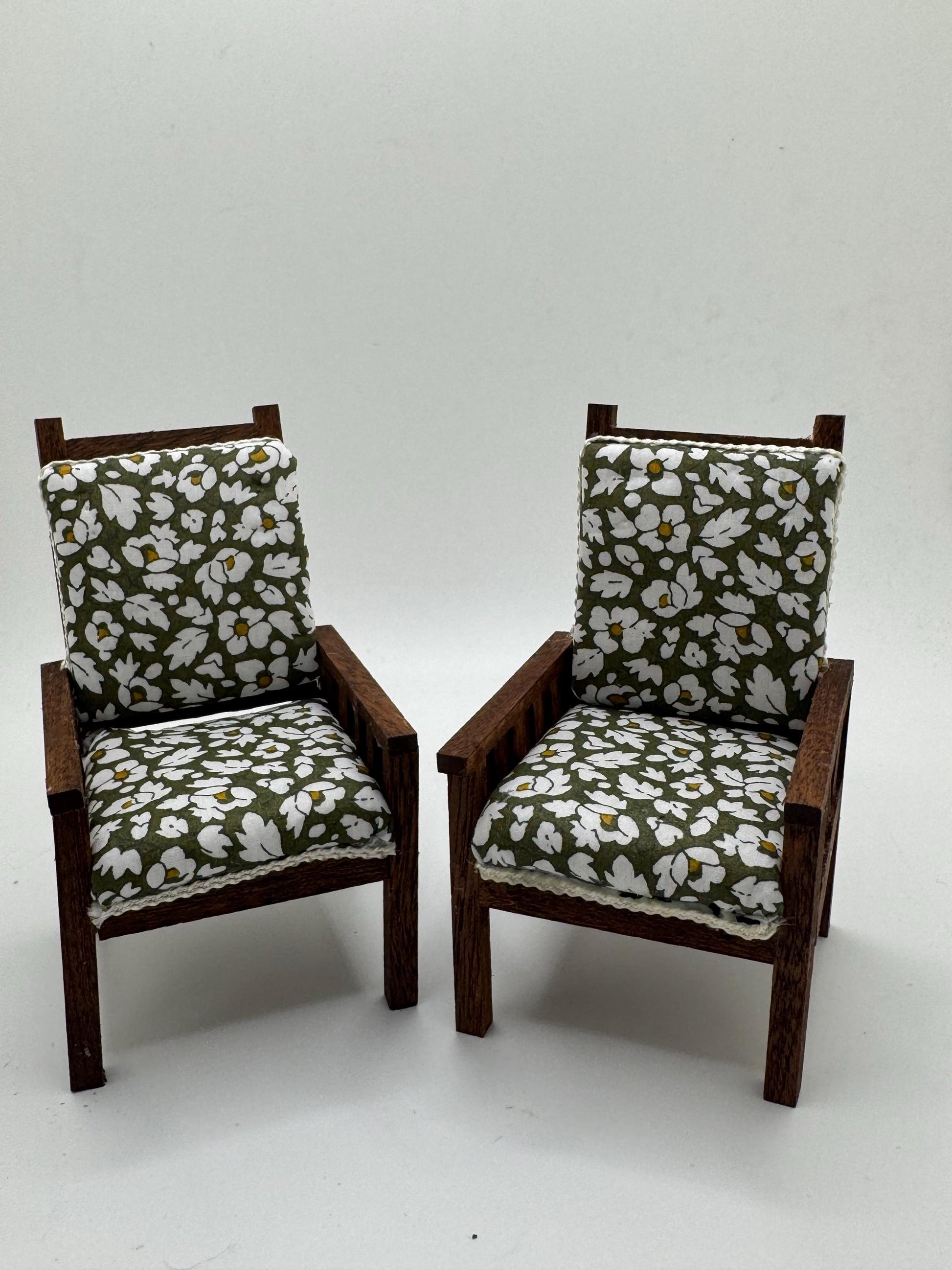 Dolls House Miniatures - 1/12 Arts and Crafts Chairs - Liberty fabric x1 chair
