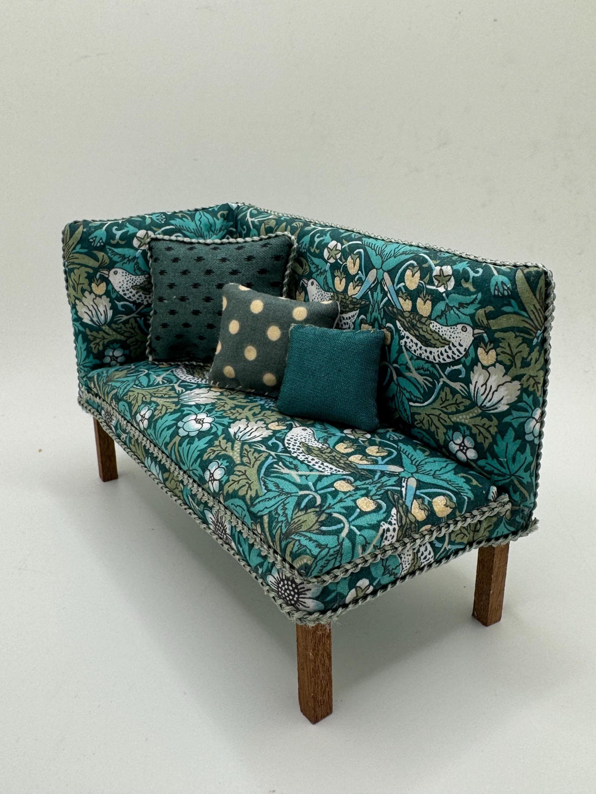Dolls House Miniatures - 1/12th Scale chaise seat - William Morris ( Liberty ) fabric