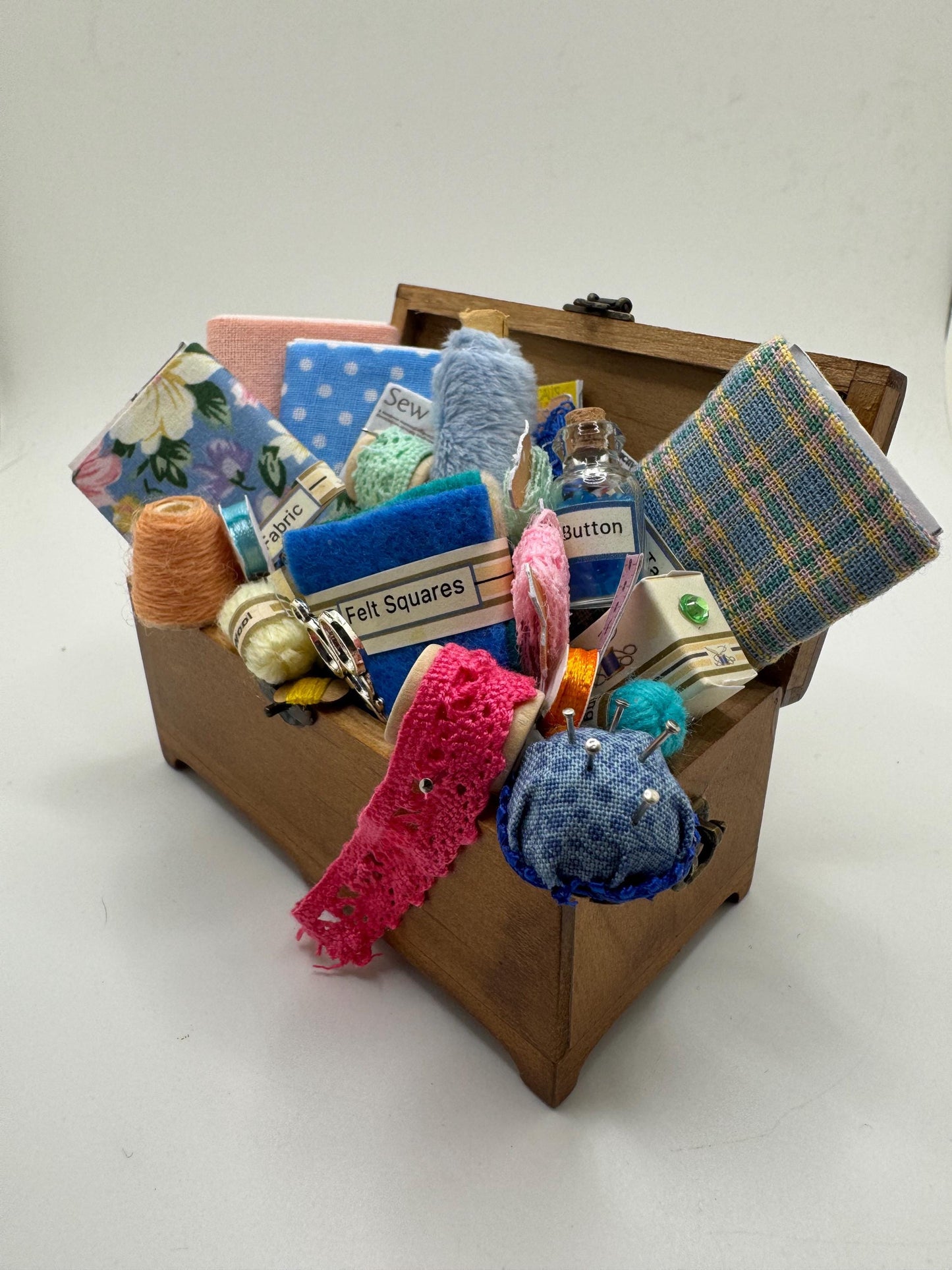 Dolls House Miniatures - 1/12th  Haberdashery chest / box  x 1