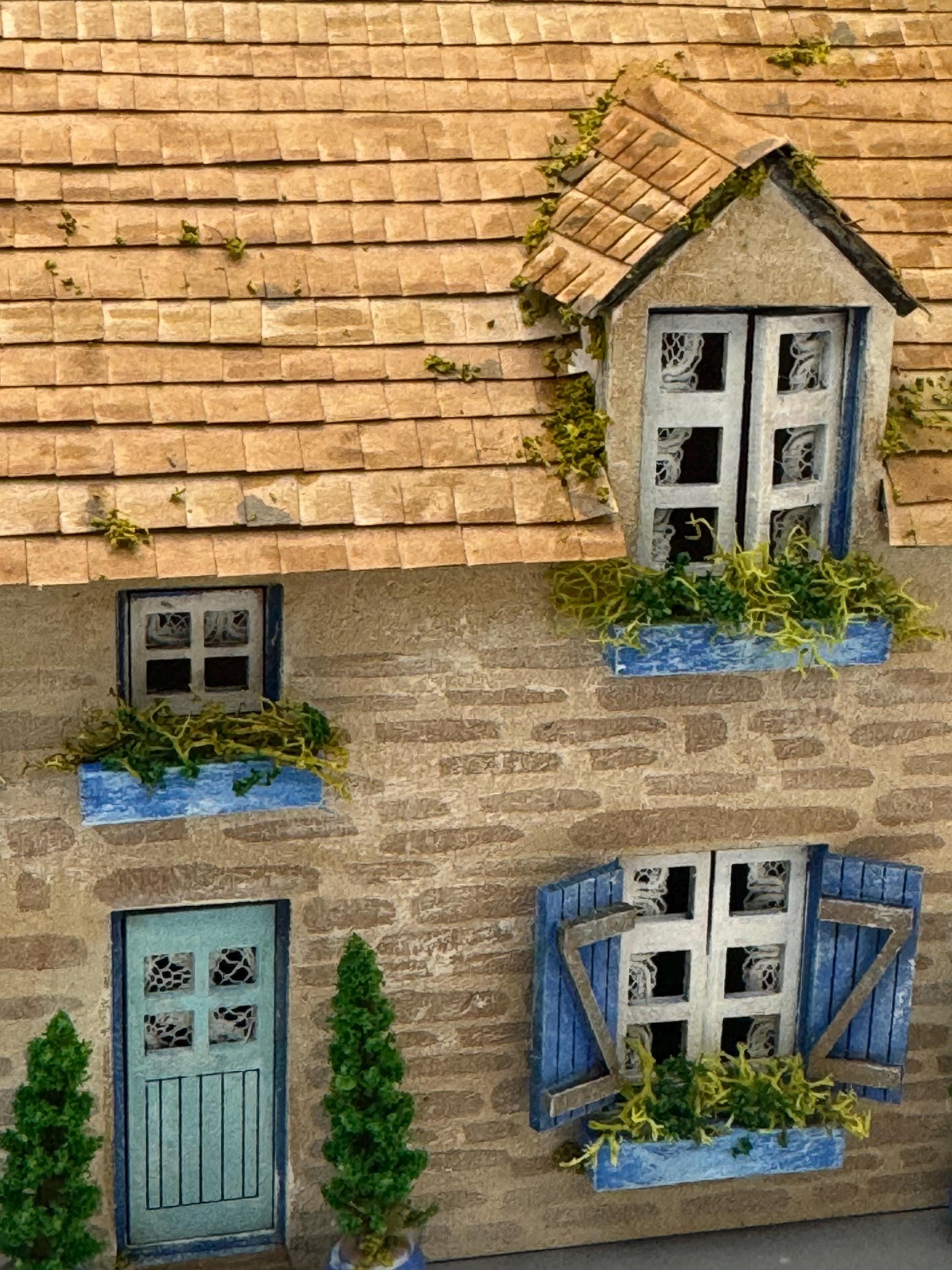 Dolls House Miniatures ( 1/48th - 1:48th - 1/4" - Quarter Inch Scale )  Seaside cottages - OOAK