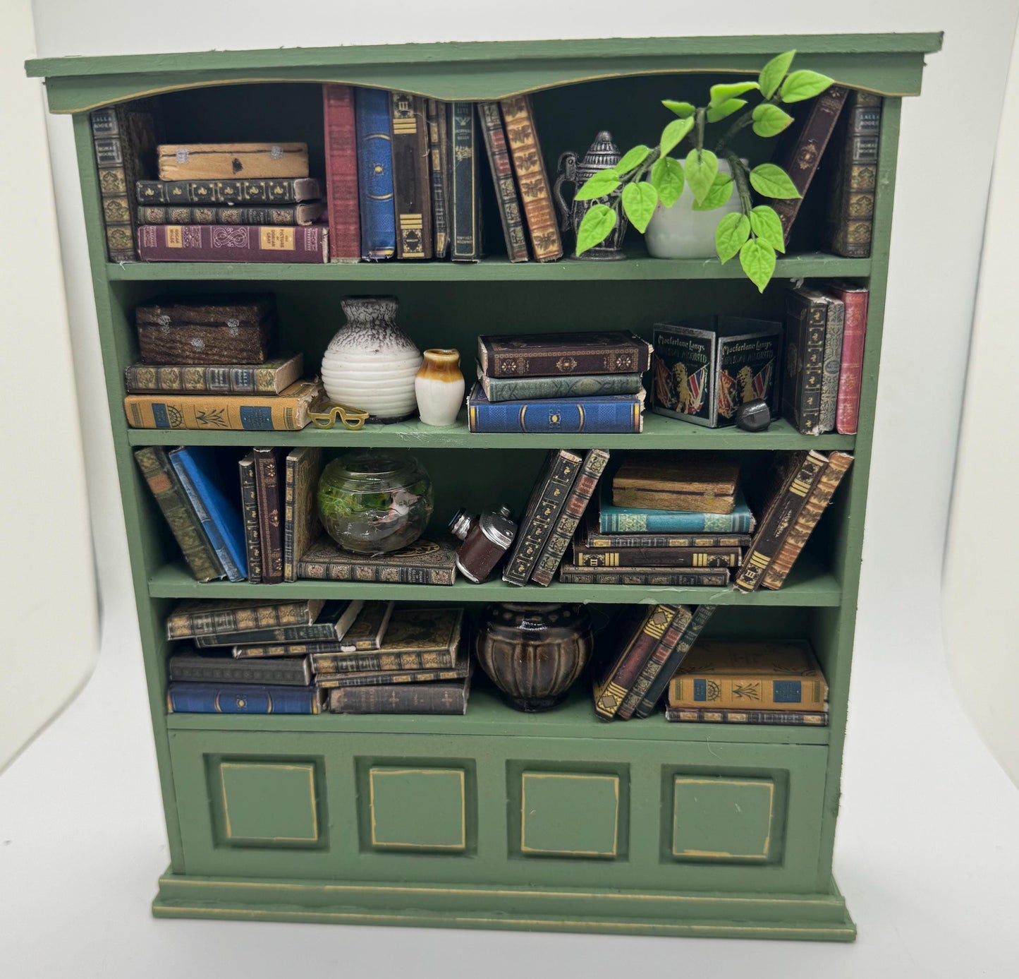 Dolls House Miniatures - 1/12th Cotswold Green  Bookshelf / Bookcase
