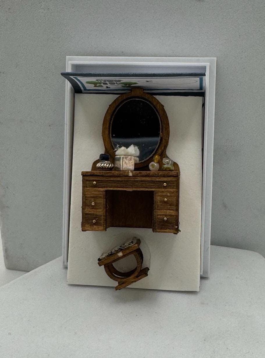 Dolls House 1/48th - Dressing Table and stool