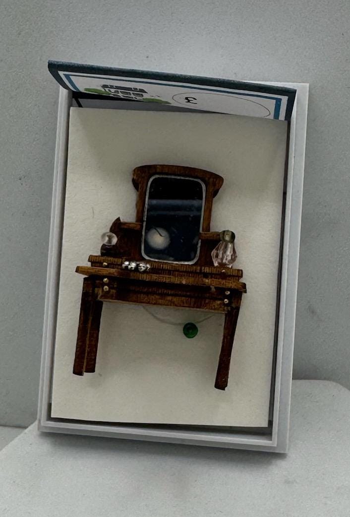 Dolls House 1/48th - Dressing Table