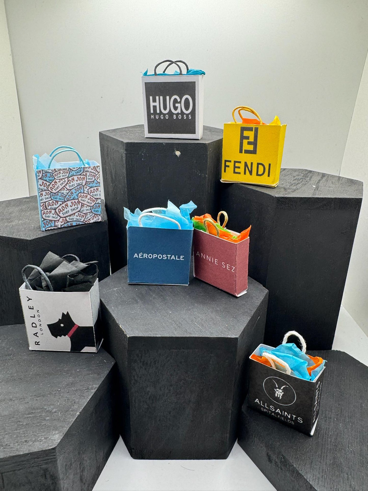 Dolls House Miniatures- 1/12th Shopping Bags x8 - SET 2 - Fashion