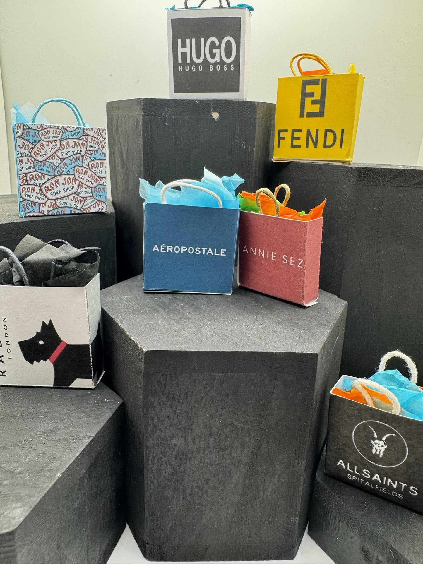 Dolls House Miniatures- 1/12th Shopping Bags x8 - SET 2 - Fashion