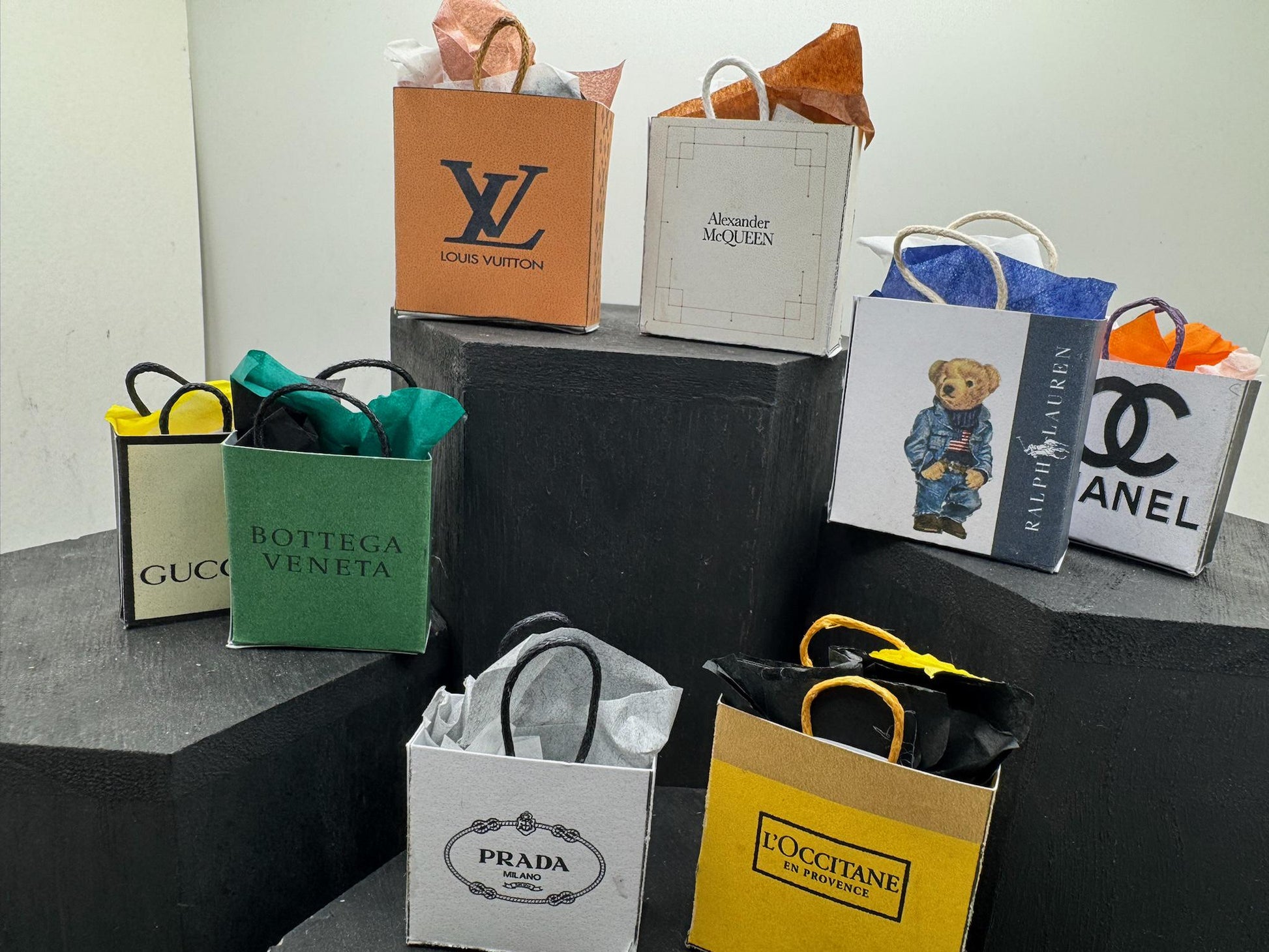 Dolls House Miniatures- 1/12th Shopping Bags x8 - SET 15 - High End Fashion