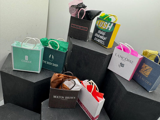 Dolls House Miniatures- 1/12th Shopping Bags x8 - SET 22 - Perfume / Make up