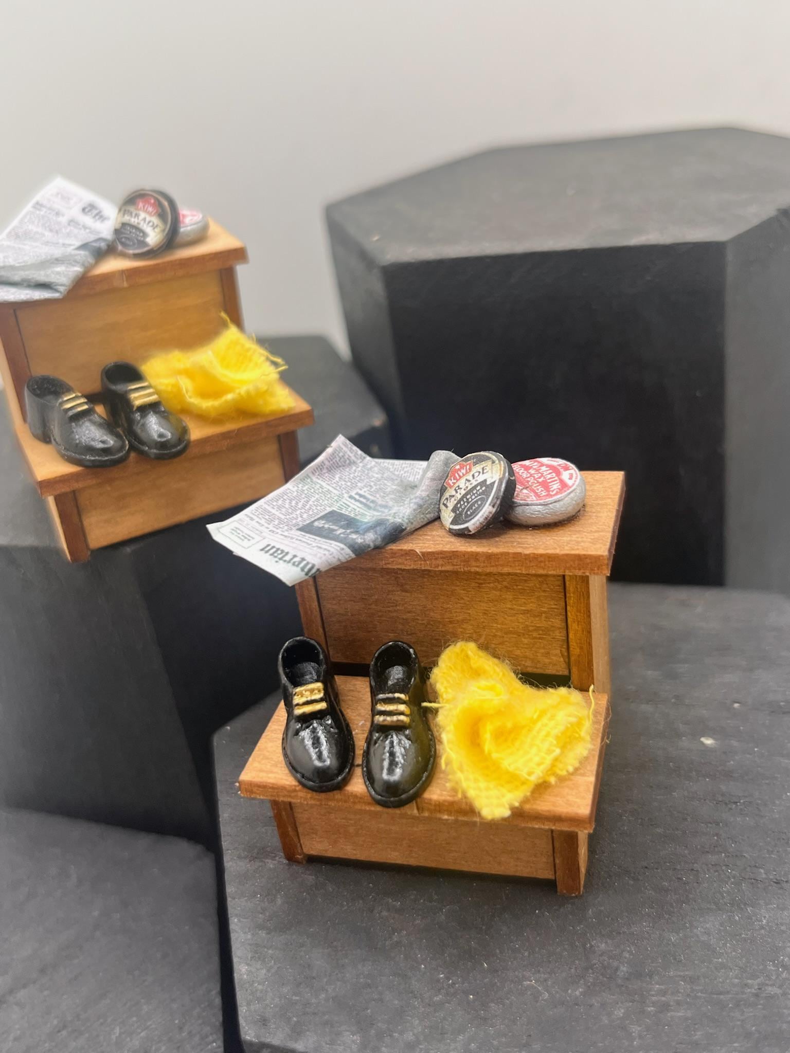 Dolls House Miniatures Shoe Shine Steps