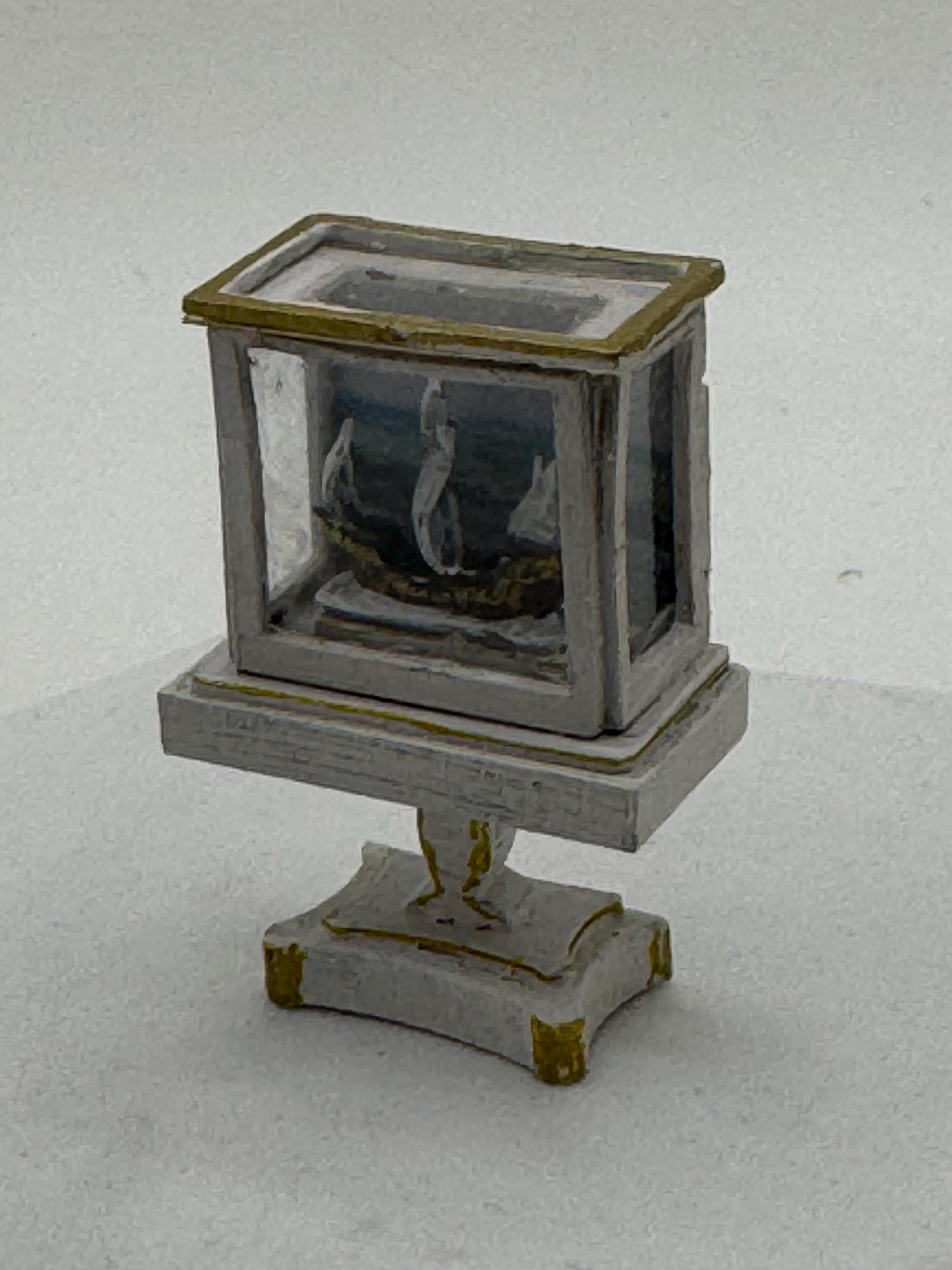 Dolls House 1/48th - Ship Display Cabinet